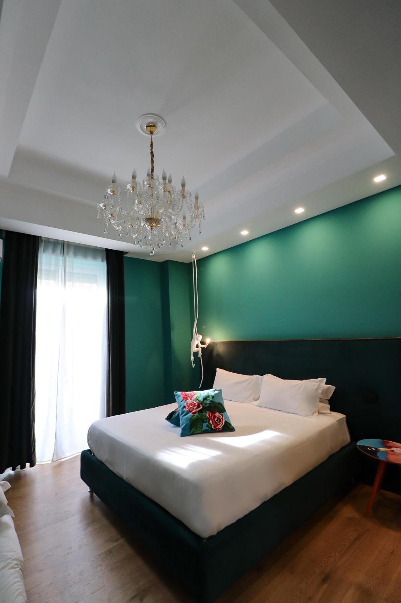 Aron Only Suites Bed And Breakfast Pescara Exterior photo